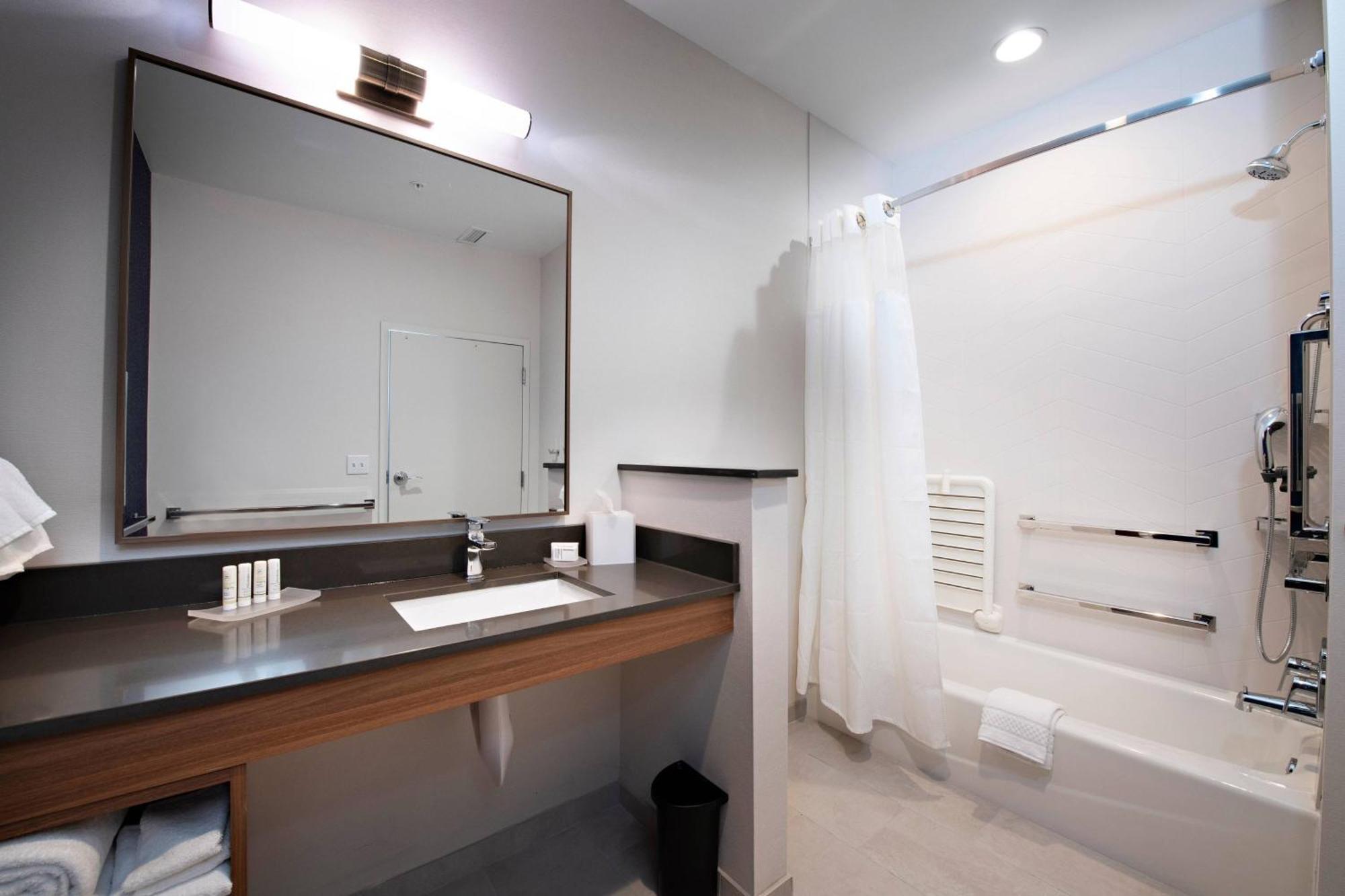 Fairfield Inn & Suites By Marriott Dayton North Murlin Heights Extérieur photo
