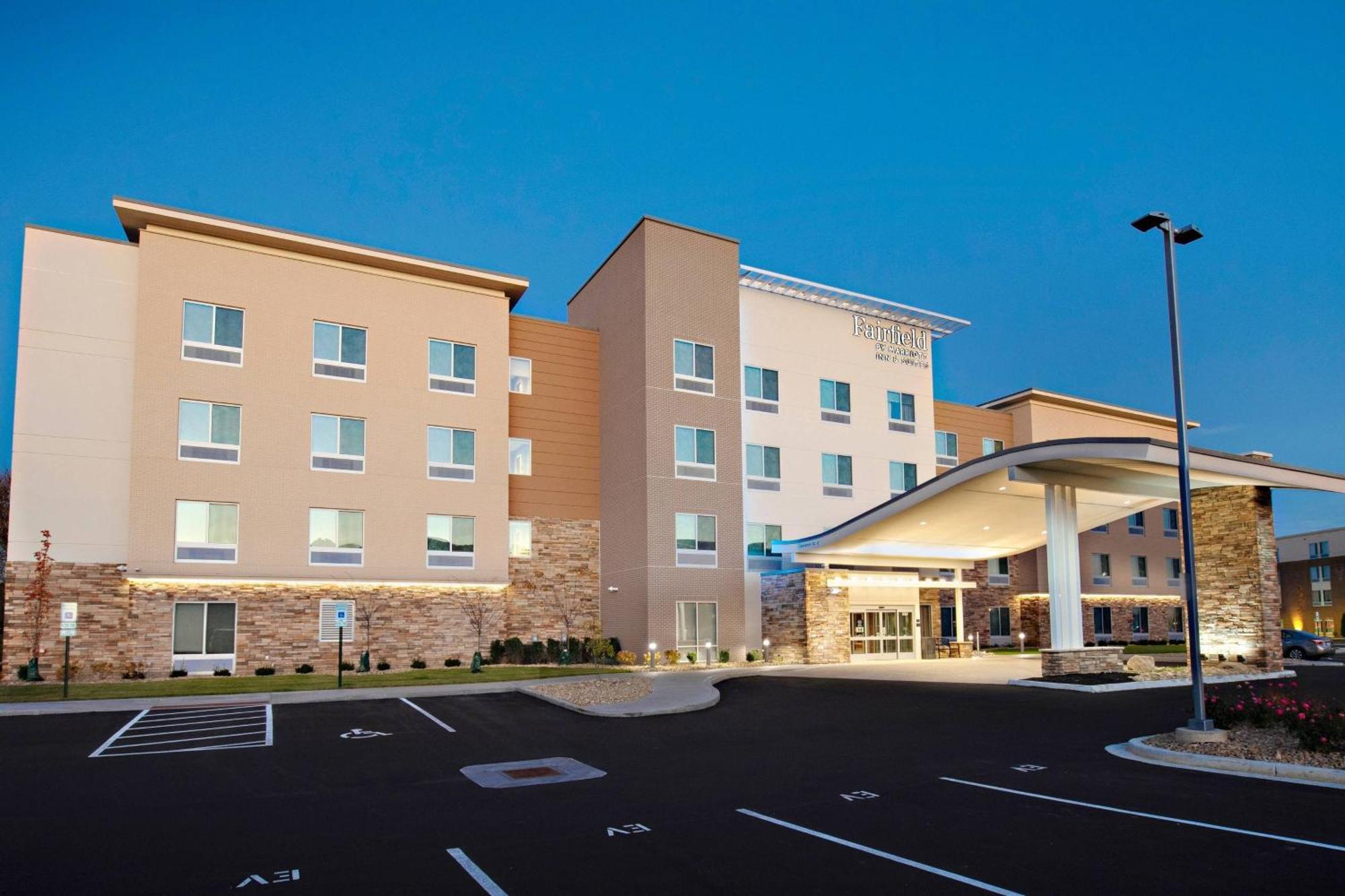 Fairfield Inn & Suites By Marriott Dayton North Murlin Heights Extérieur photo